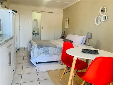 Studio apartment in Beacon Bay