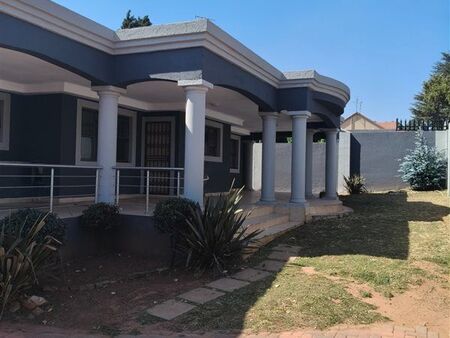 4 Bedroom House in Lindhaven