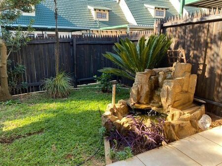 2 Bedroom Townhouse in Weltevreden Park
