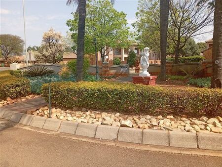 2 Bedroom Townhouse in Equestria
