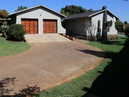 3 Bedroom House in Constantia Park