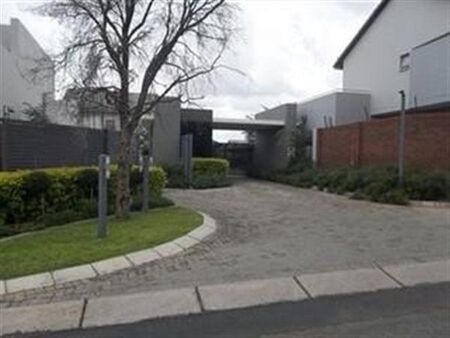 2 Bedroom Townhouse in Menlo Park