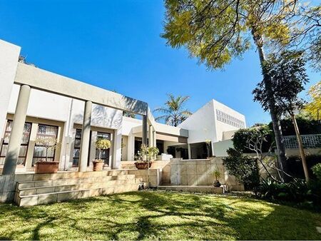 4 Bedroom House in Waterkloof
