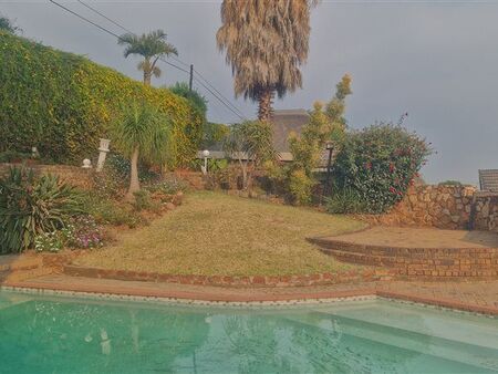 4 Bedroom House in Sinoville
