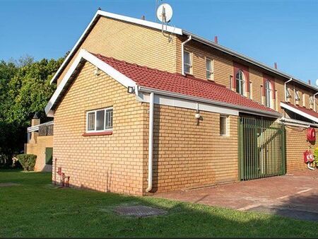 3 Bedroom Duplex in Magalieskruin