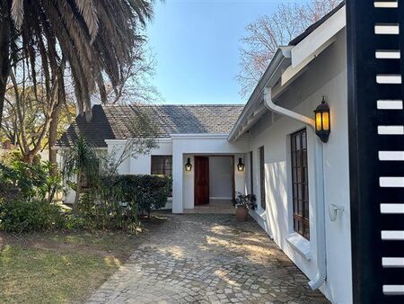 3 Bedroom House in Bryanston East