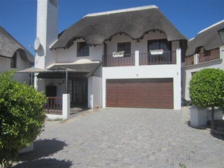 4 Bedroom Townhouse in Shelley Point