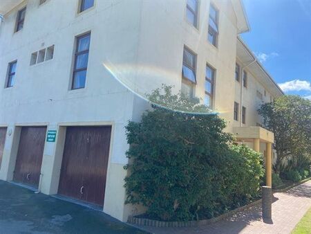 3 Bedroom Apartment in Pinelands