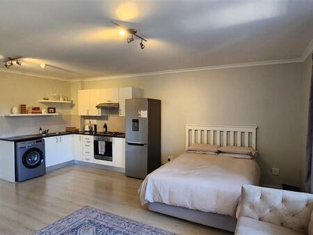 Studio Apartment in Claremont