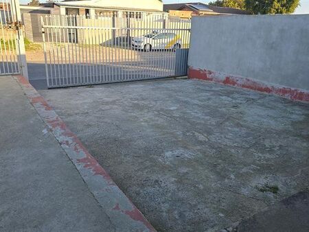 2 Bedroom Flat in Eersterivier