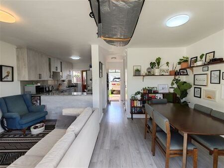 3 Bedroom Townhouse in Lakeside