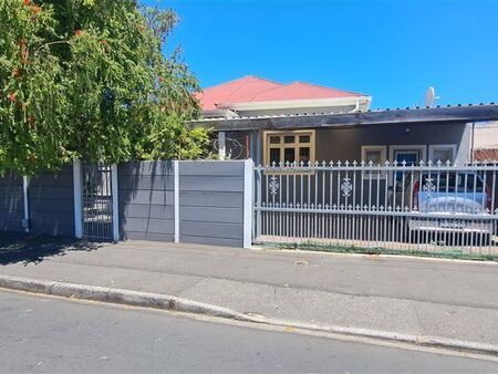 2 Bedroom House in Avondale
