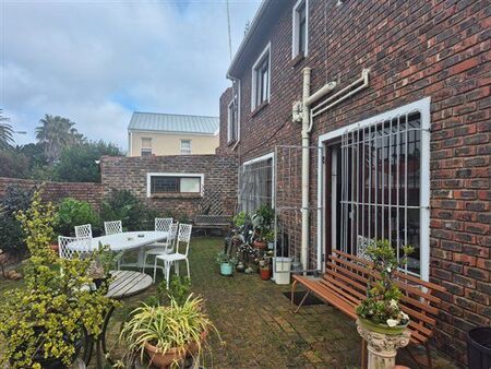 2 Bedroom Apartment in Melkbosstrand