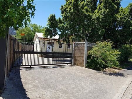 6 Bedroom House in Stellenbosch Central