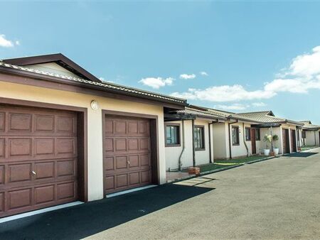 2 Bedroom Simplex in Veld En Vlei