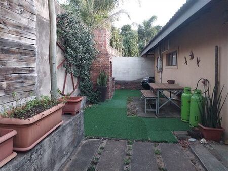 1 Bedroom Flat in Meerensee