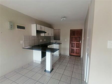 2 Bedroom Apartment in Empangeni Central