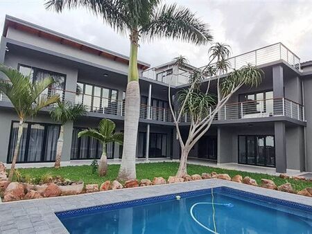 2 Bedroom Apartment in Umhlanga Rocks