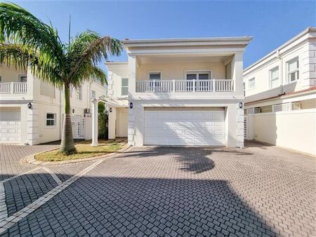 4 Bedroom Apartment in La Lucia