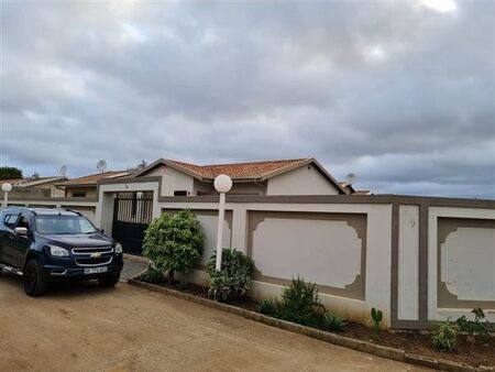 3 Bedroom House in Forest Haven