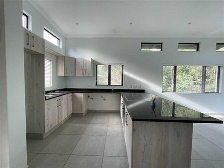 2 Bedroom Apartment in Waterfall
