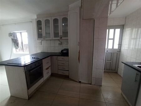 3 Bedroom House in Jacobs