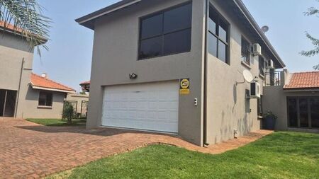 4 Bedroom house to rent in Boschdal, Rustenburg