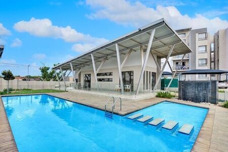 2 Bedroom apartment to rent in Broadacres, Sandton