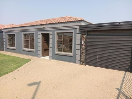 3 Bedroom house to rent in Pinehaven, Bloemfontein