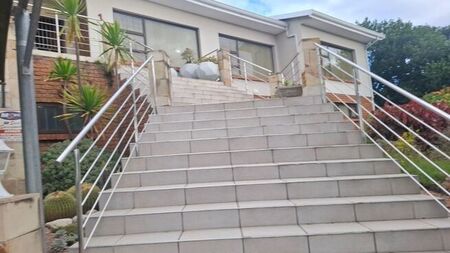 4 Bedroom house to rent in Fraaiuitsig, Klein Brak Rivier