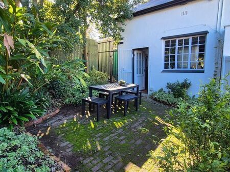 1 Bedroom cottage to rent in Rondebosch, Cape Town