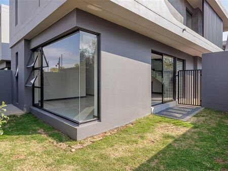 3 Bedroom Townhouse in Bryanston