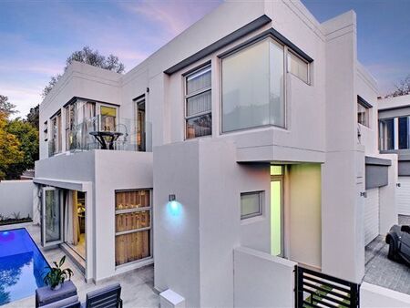 3 Bedroom Cluster in Bryanston