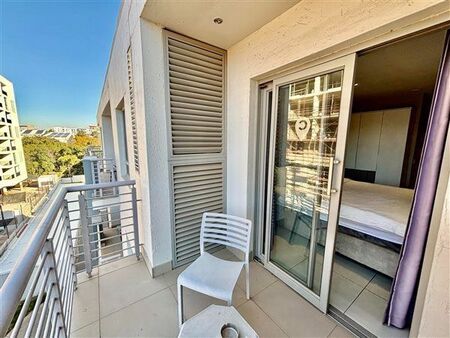 1 Bedroom Apartment in Rosebank