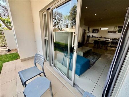 2 Bedroom Apartment in Rosebank