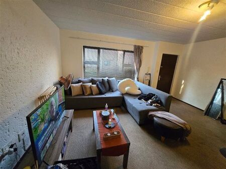 1 Bedroom Apartment in Parktown North