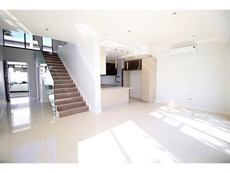 3 Bedroom Cluster in Melrose