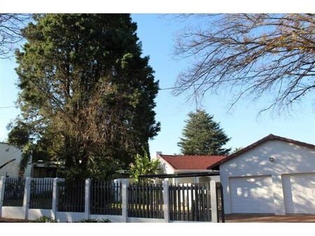 3.5 Bedroom House in Randpark Ridge