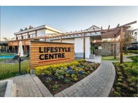 3 Bedroom Apartment in Olivedale