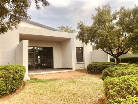 3 Bedroom Townhouse in Jackal Creek Golf Estate