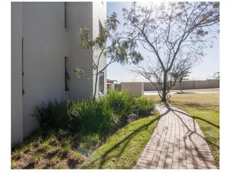 1 Bedroom Apartment in Jackal Creek Golf Estate