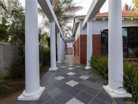 4 Bedroom House in Observatory