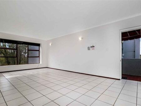 2 Bedroom Apartment in Fourways