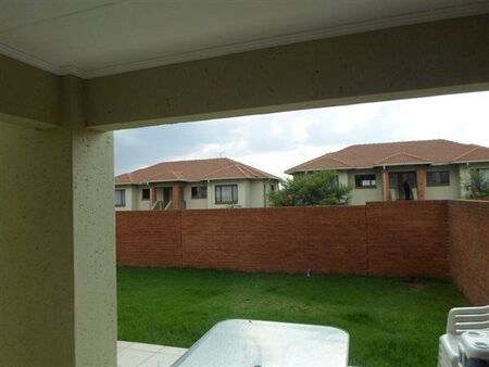 2 Bedroom Apartment in Douglasdale