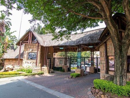 2 Bedroom Apartment in Douglasdale