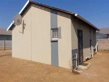 2 Bedroom House in Savanna City
