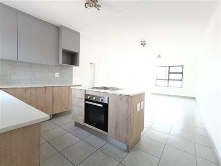 2 Bedroom Apartment in Glen Marais