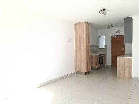 2 Bedroom Apartment in Glen Marais