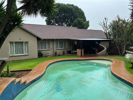 3 Bedroom House in Farrarmere
