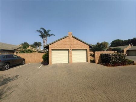 2 Bedroom Simplex in Eldoraigne
